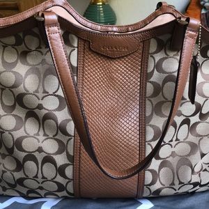 Coach shoulder bag